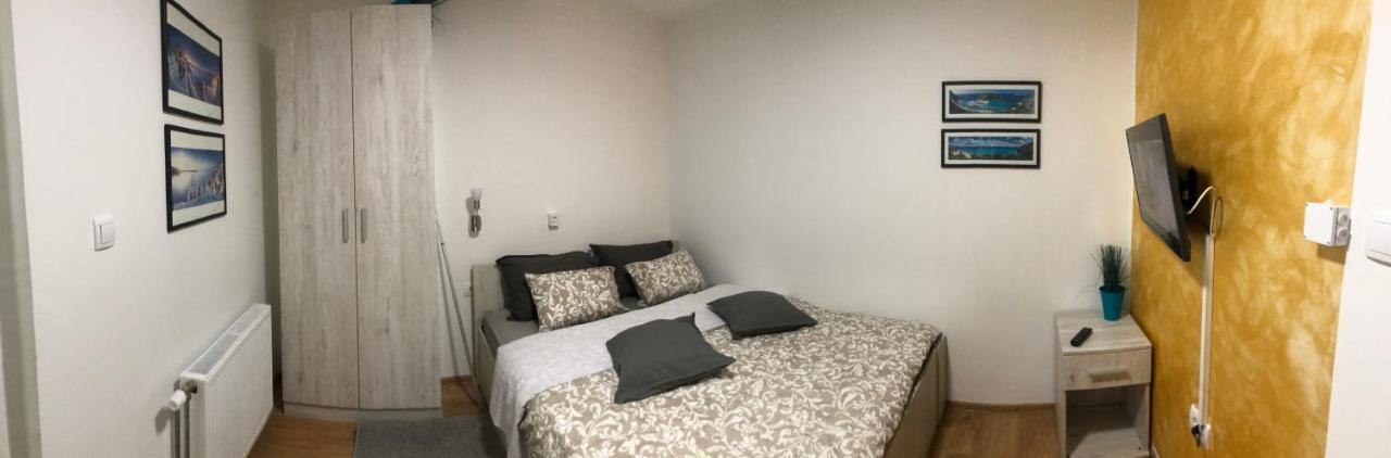 Tepic Garni Hotel Temerin Экстерьер фото