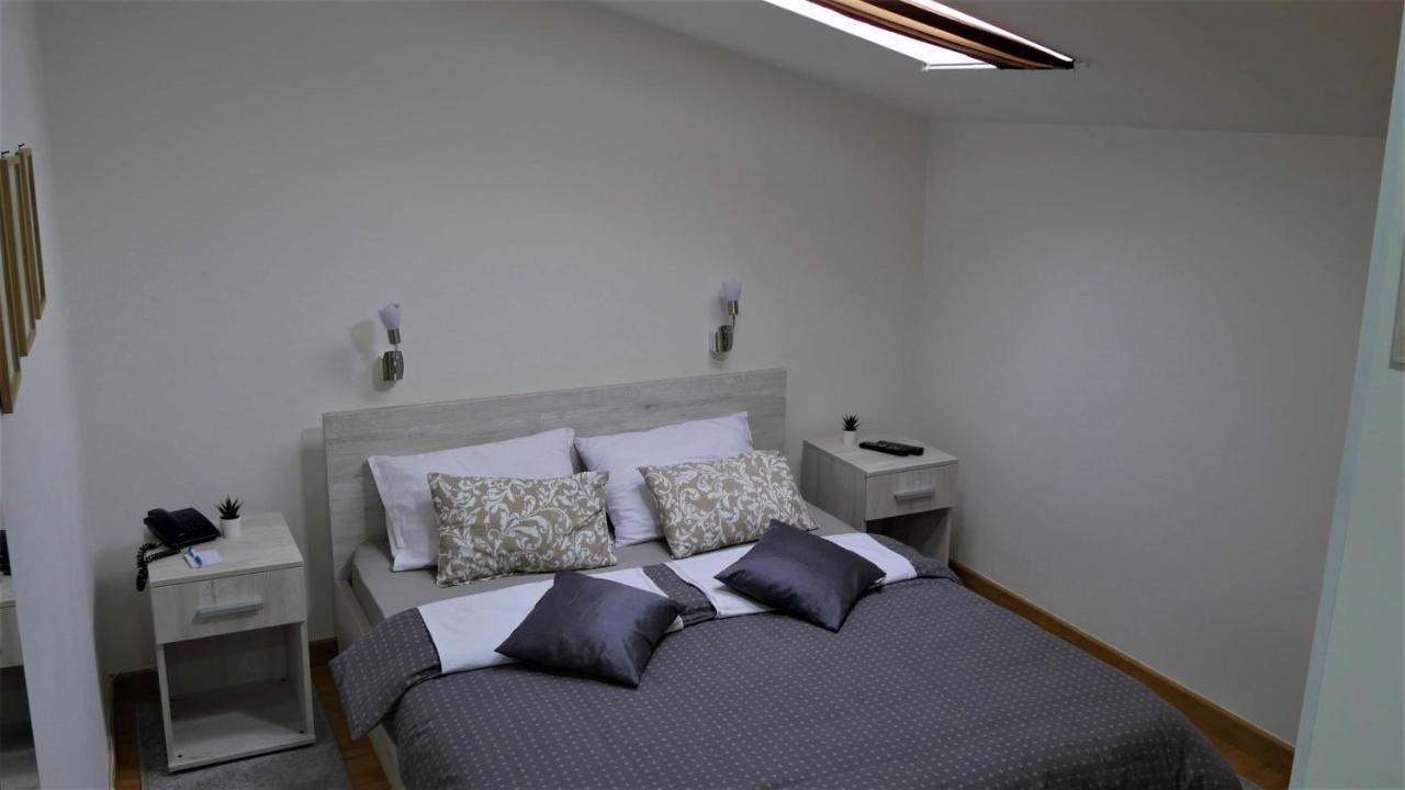 Tepic Garni Hotel Temerin Экстерьер фото