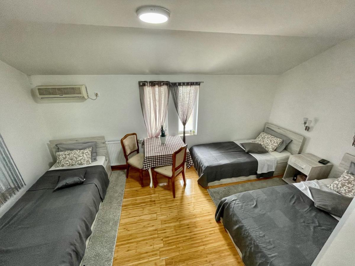 Tepic Garni Hotel Temerin Экстерьер фото