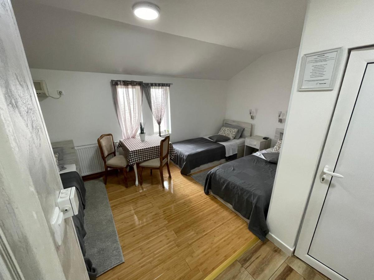 Tepic Garni Hotel Temerin Экстерьер фото