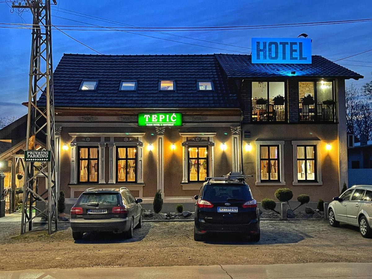 Tepic Garni Hotel Temerin Экстерьер фото
