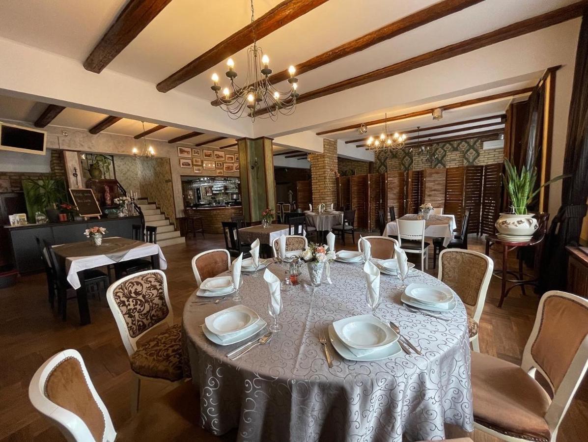 Tepic Garni Hotel Temerin Экстерьер фото