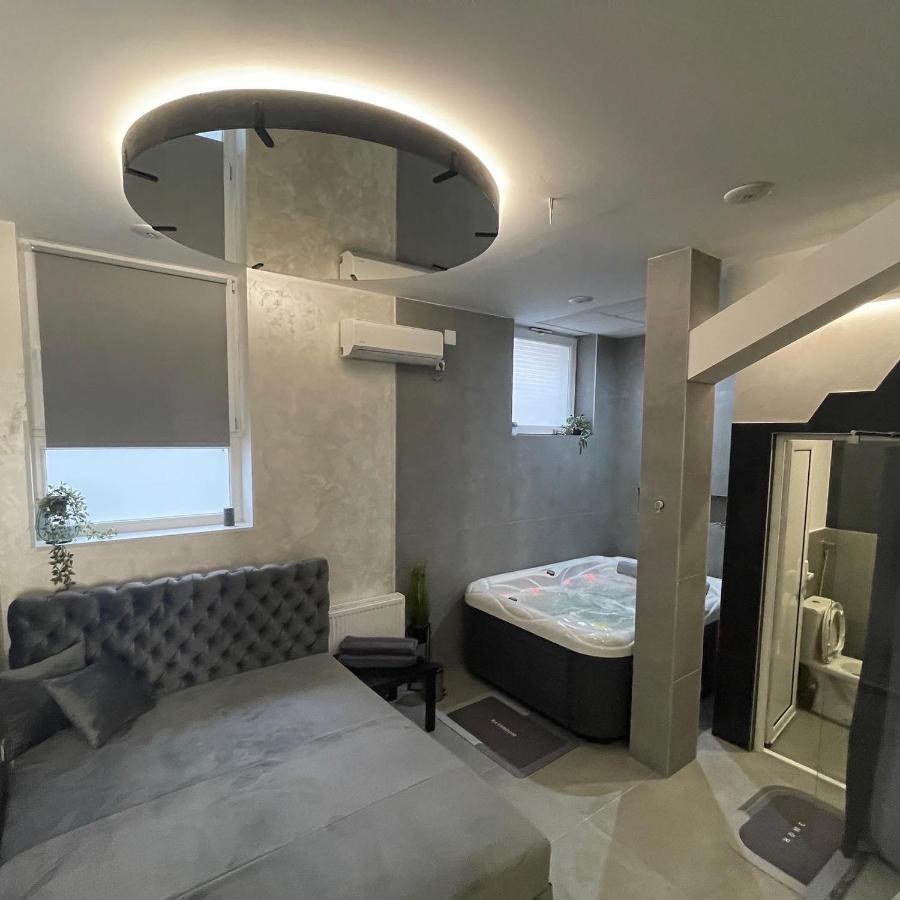 Tepic Garni Hotel Temerin Экстерьер фото