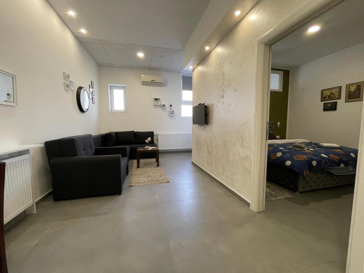 Tepic Garni Hotel Temerin Экстерьер фото